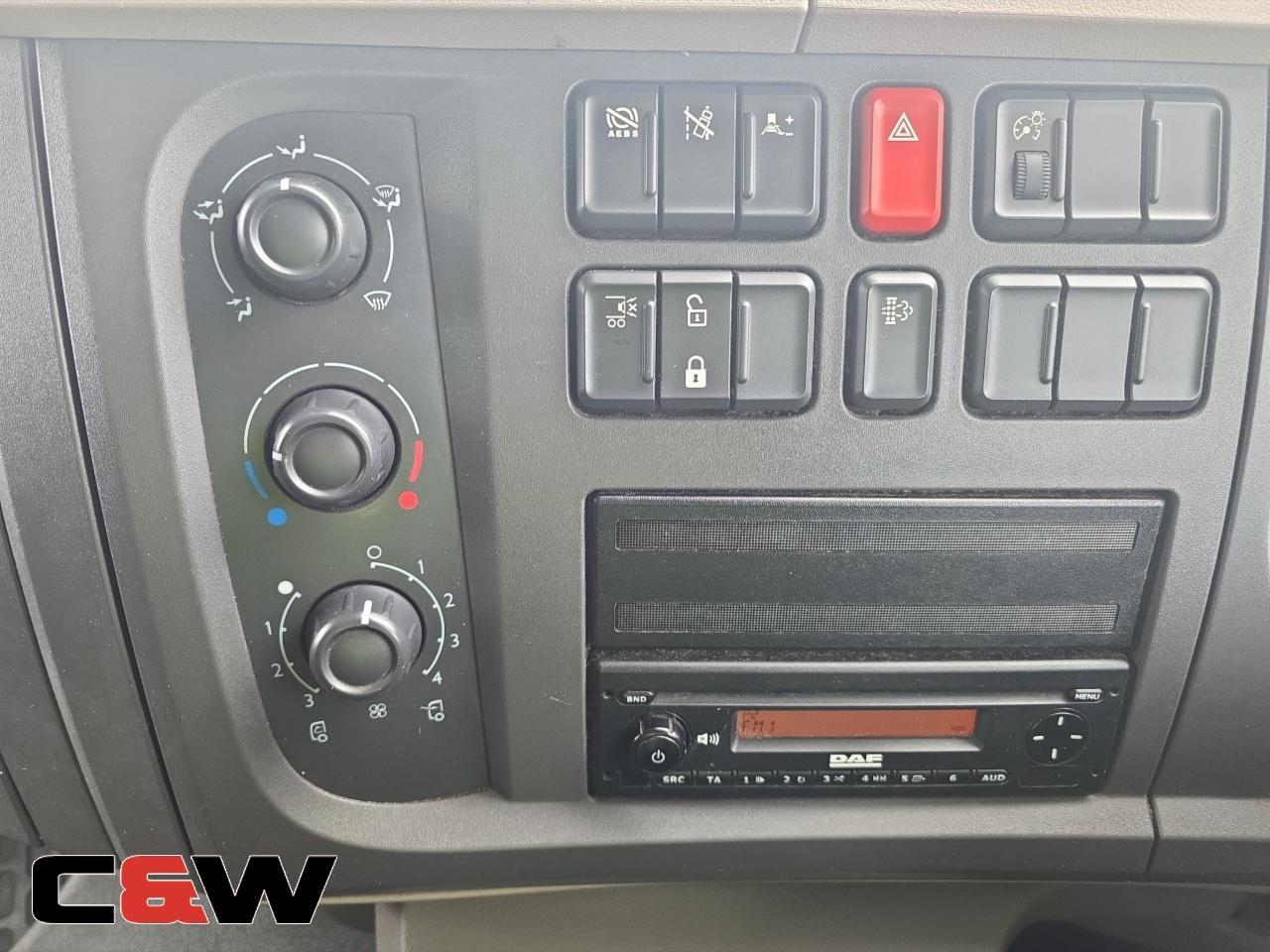 Vehicle image 28
